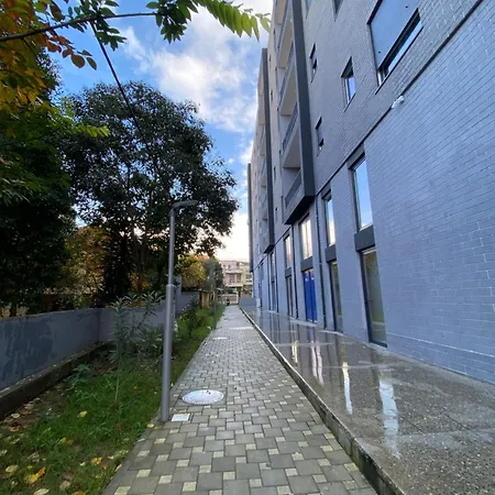 Next Day Apartment *